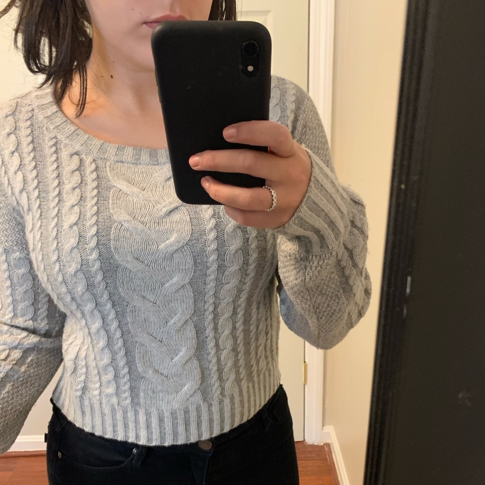 Cashmere and fine wool cropped sweater